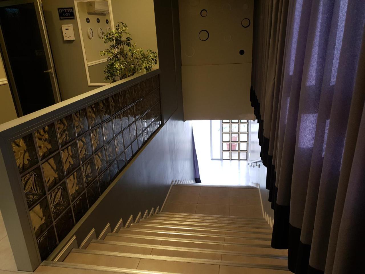 Spat Hotel Ashdod Bagian luar foto