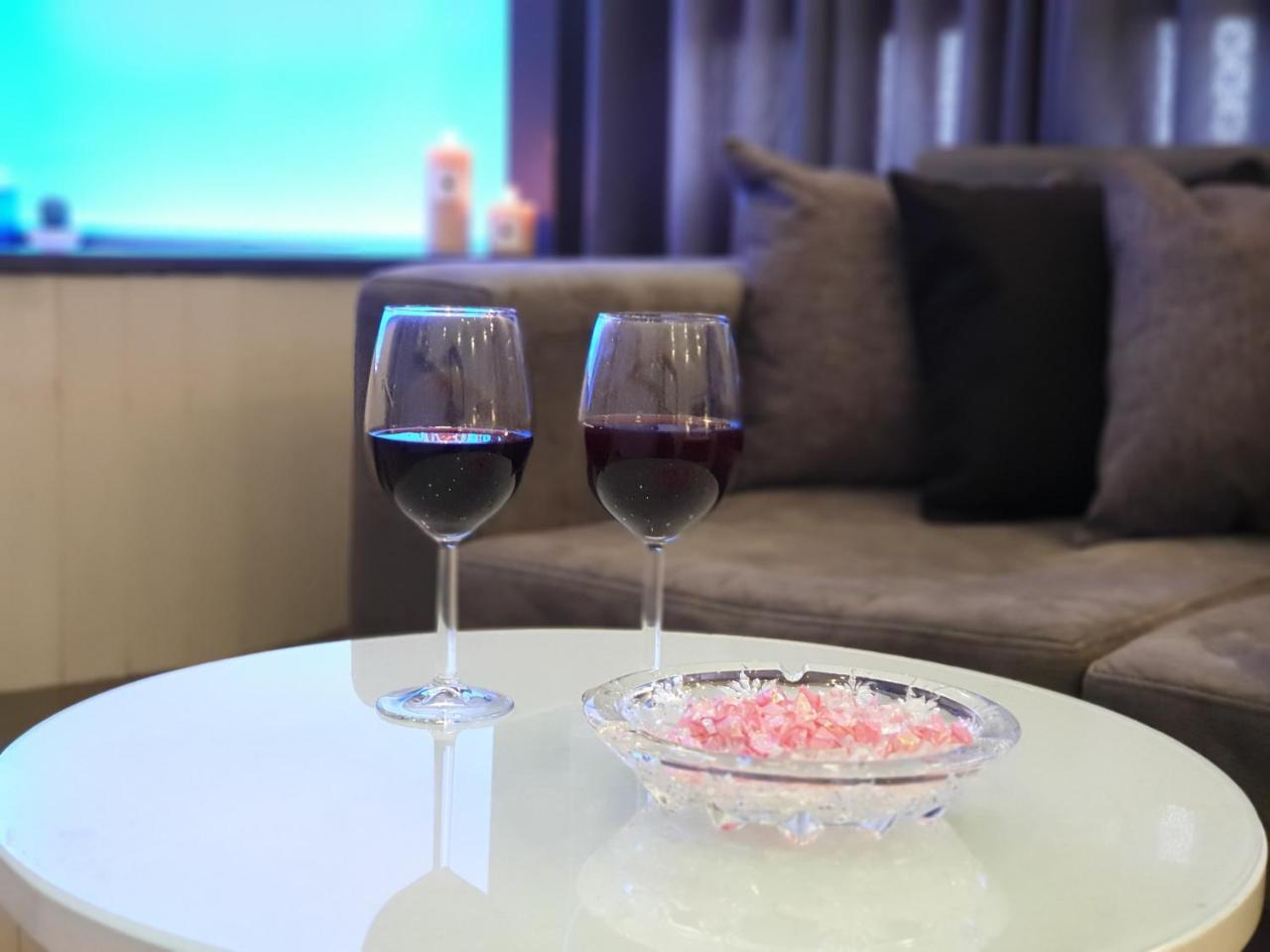 Spat Hotel Ashdod Bagian luar foto