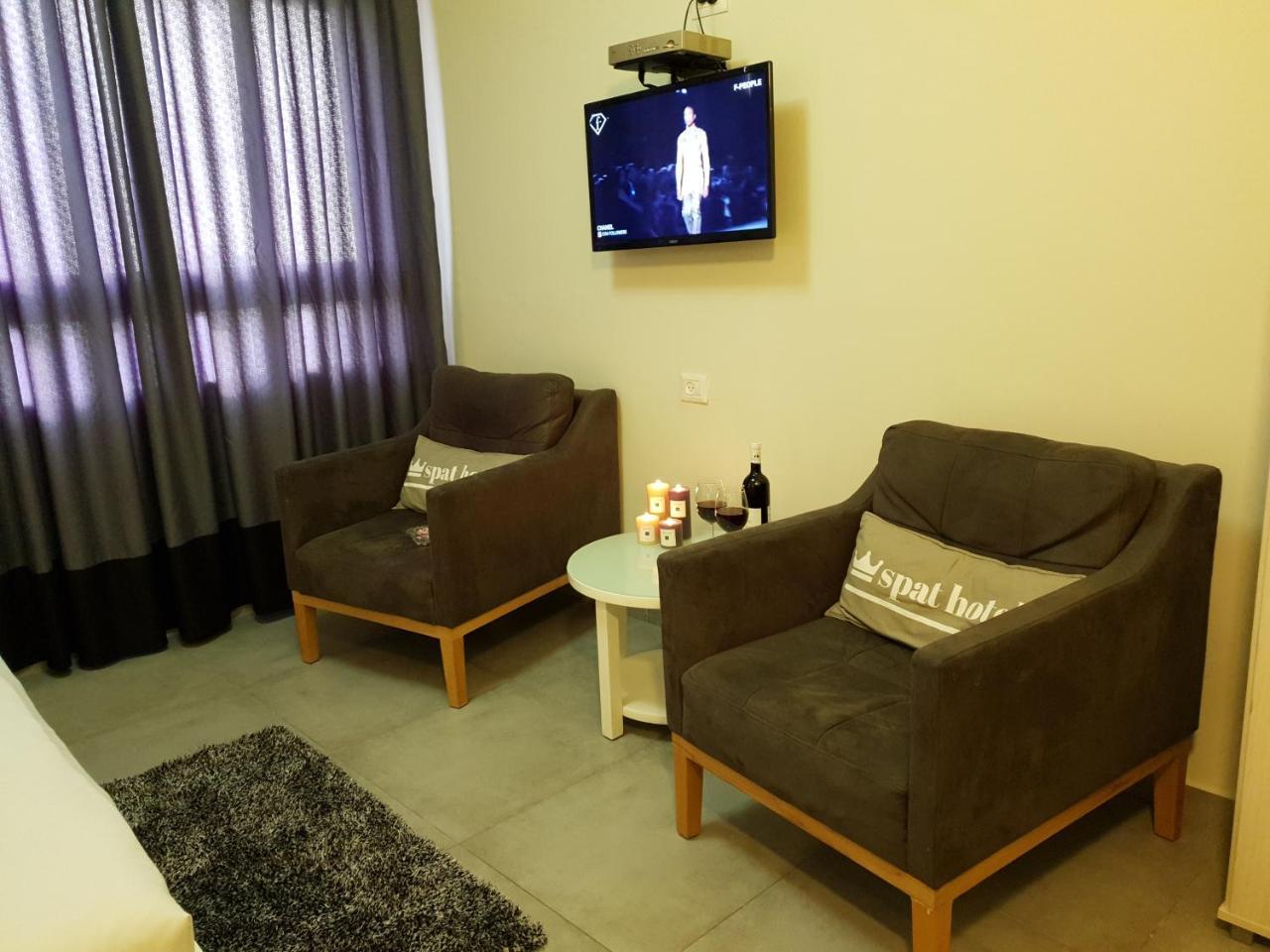 Spat Hotel Ashdod Bagian luar foto