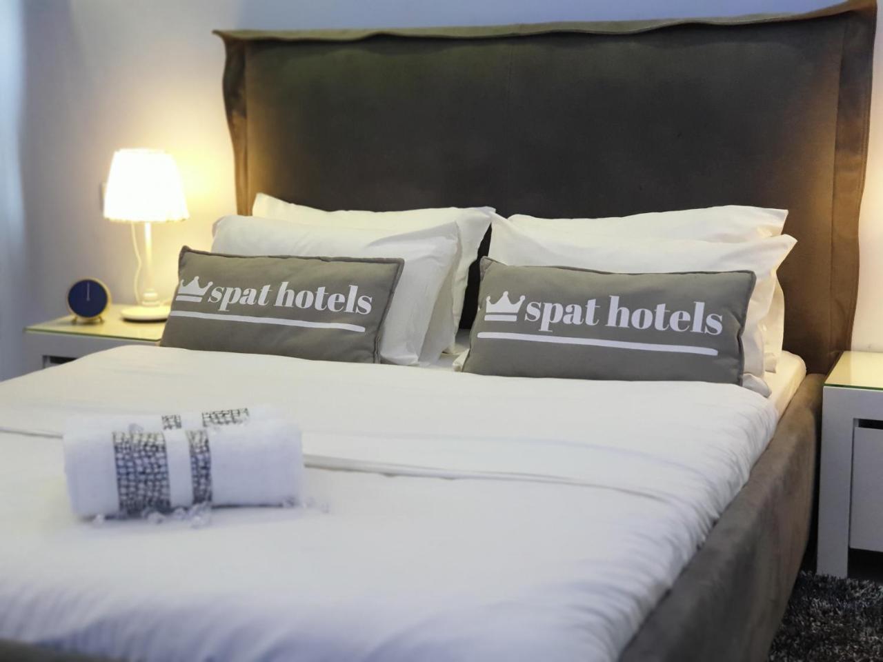 Spat Hotel Ashdod Bagian luar foto