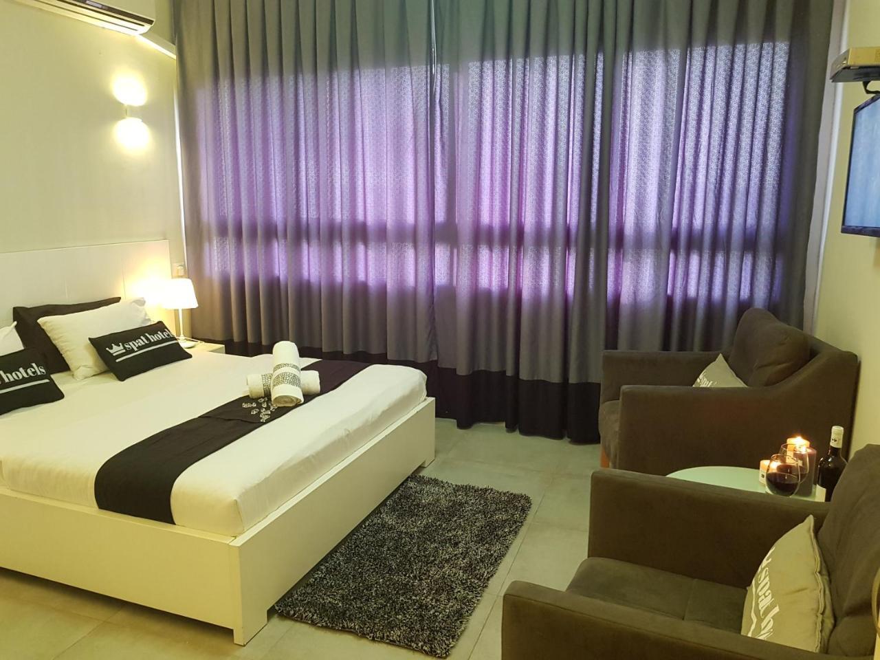 Spat Hotel Ashdod Bagian luar foto