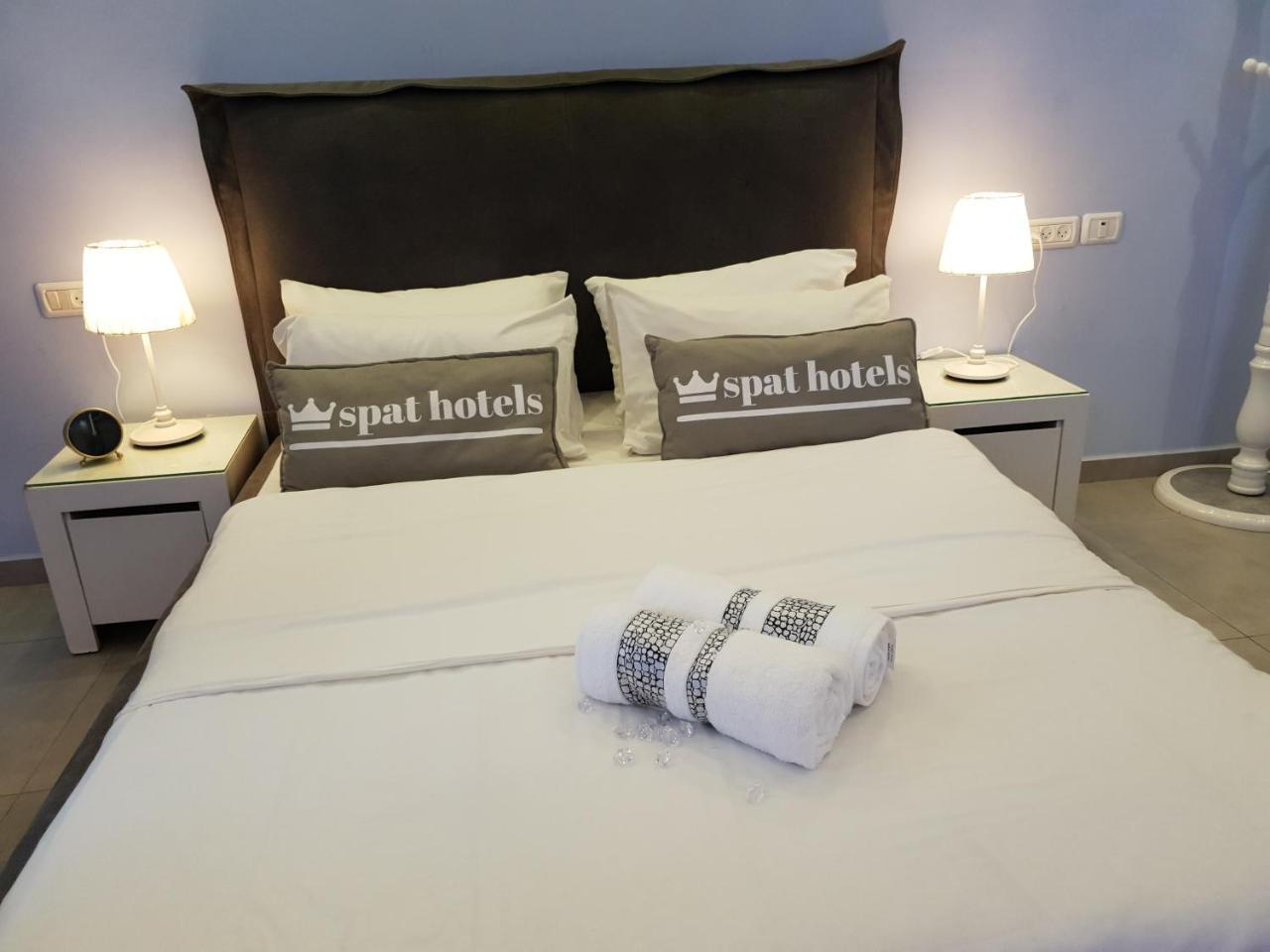 Spat Hotel Ashdod Bagian luar foto